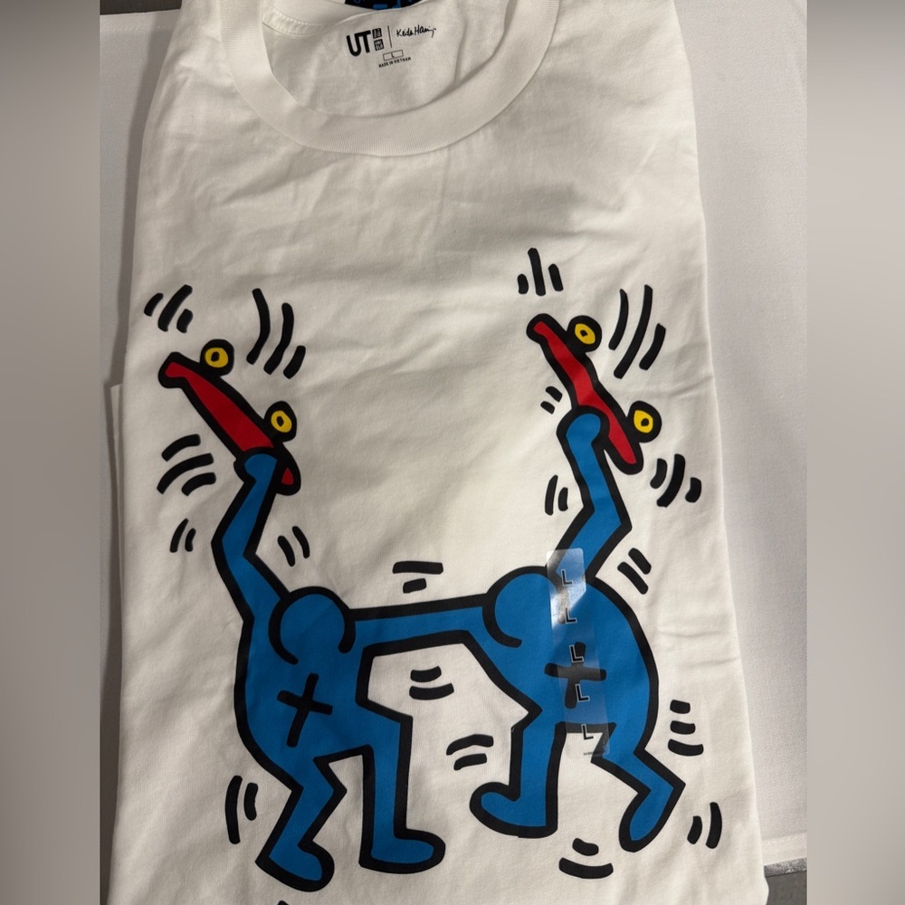 POP MART x Uniqlo MoMa- UT Graphic T-Shirt- Keith Haring- TEE -L